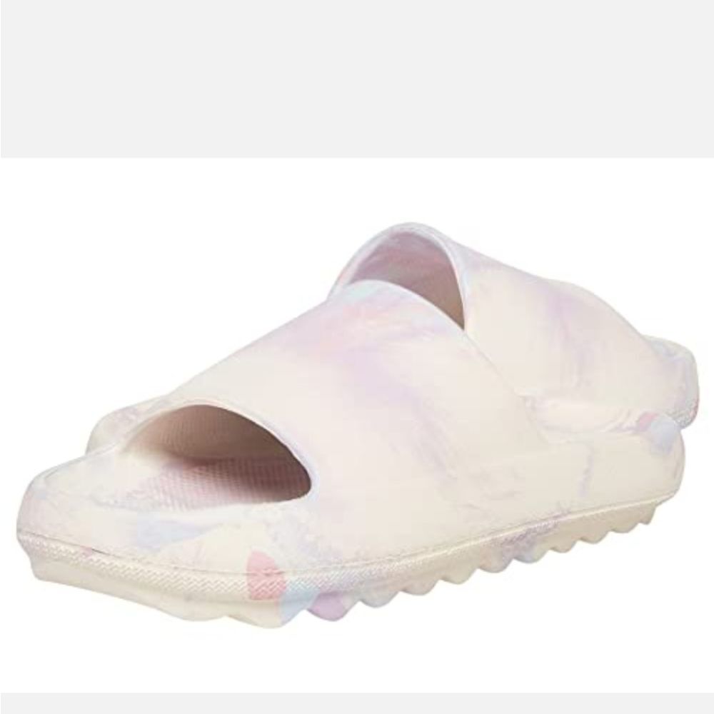🆕🎉Cool Planet by Steve Madden Cloudd Slides, Size 8
